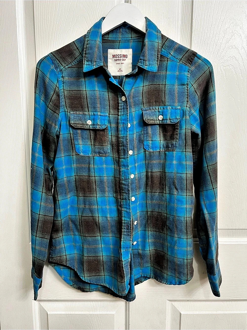 Mossimo Supply Co. Women’s Small Plaid Button Down Blue & Gray Size Small